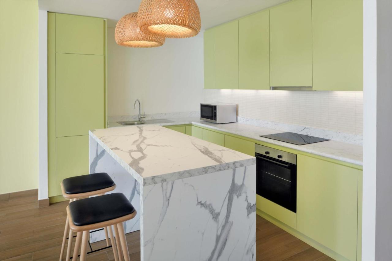 Element By Westin City Center Doha Kültér fotó A modern kitchen